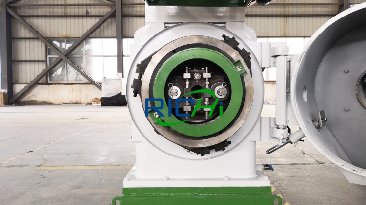ring die and roller of alfalfa pellet machine