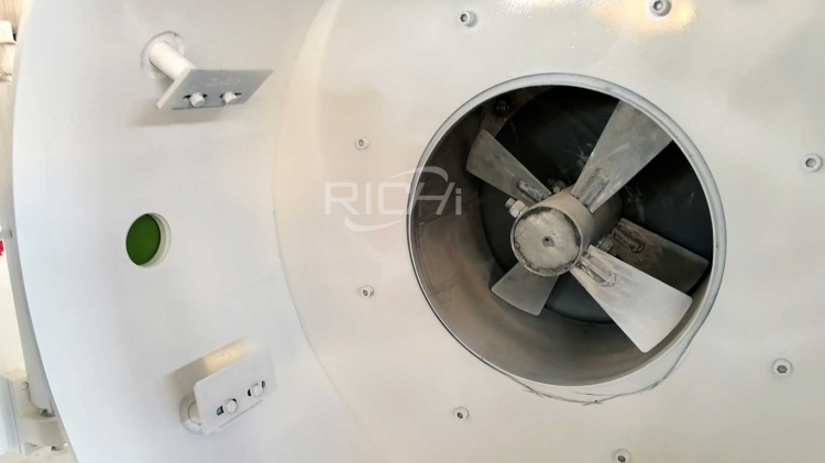 cutting blade device of cattle feed pellet mill