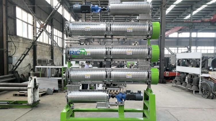 Multi-stage conditioner in shrimp feed plant